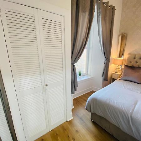 The Sleeping Lion - Dunoon Holiday Home エクステリア 写真