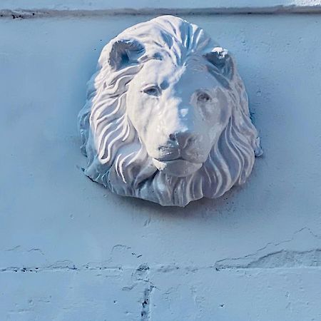 The Sleeping Lion - Dunoon Holiday Home エクステリア 写真