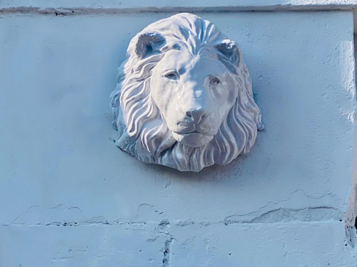 The Sleeping Lion - Dunoon Holiday Home エクステリア 写真