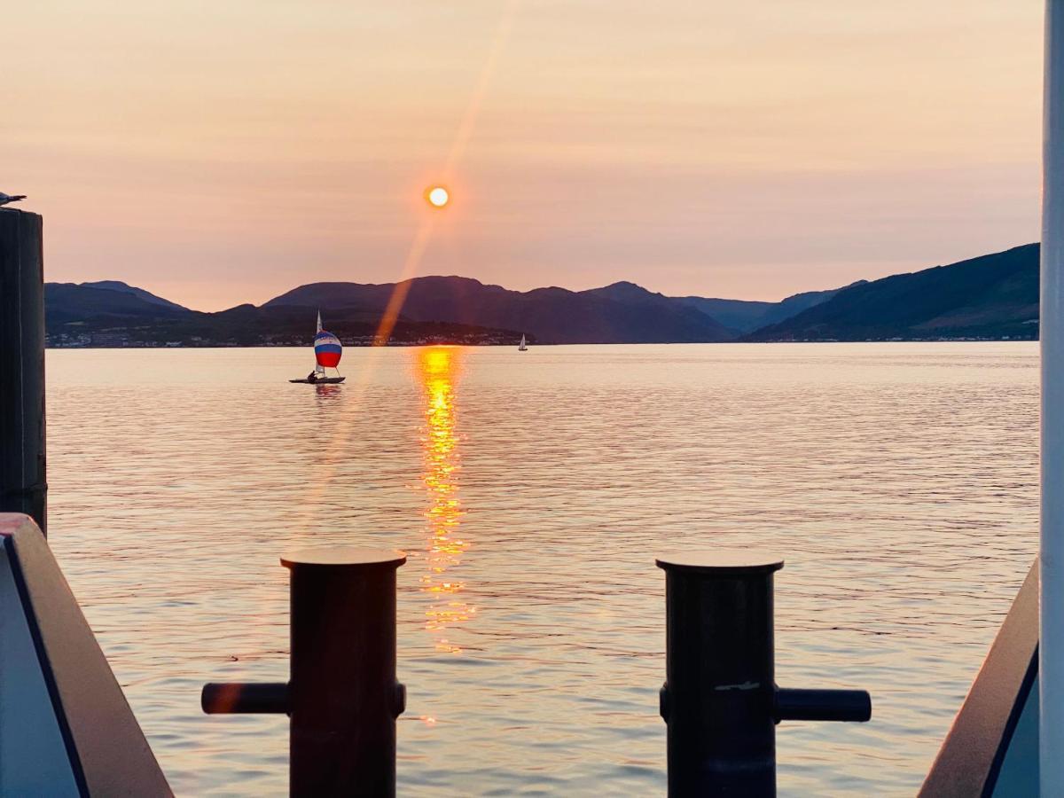 The Sleeping Lion - Dunoon Holiday Home エクステリア 写真